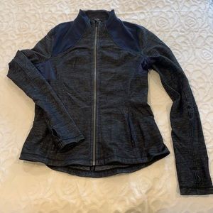 Navy Lululemon women’s jacket size 8